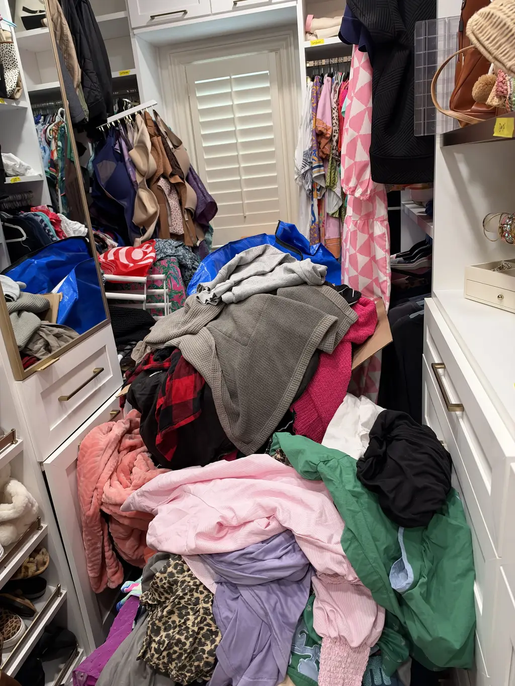 The Hauser's, Closet before