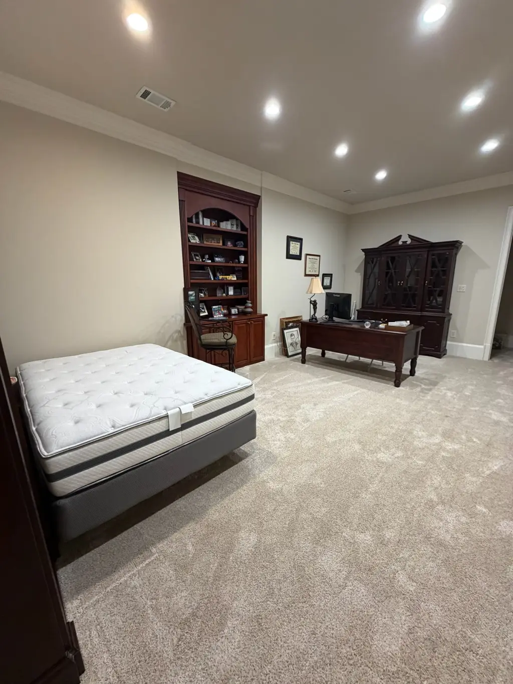 White Bee Project, Bedroom after